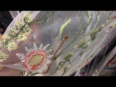 Tessuto in tulle colorato pizzo alta solidità del colore 130 cm ricamo