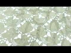 Le progettazioni del fiore del ricamo 3D della disposizione del tessuto del pizzo del cotone della guarnizione della guipure sistemano il pizzo